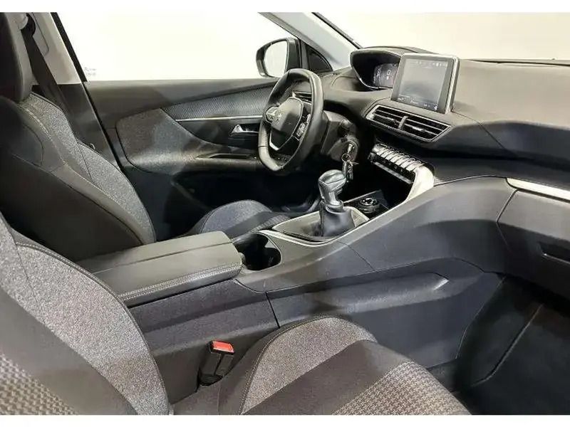 Image 2/4