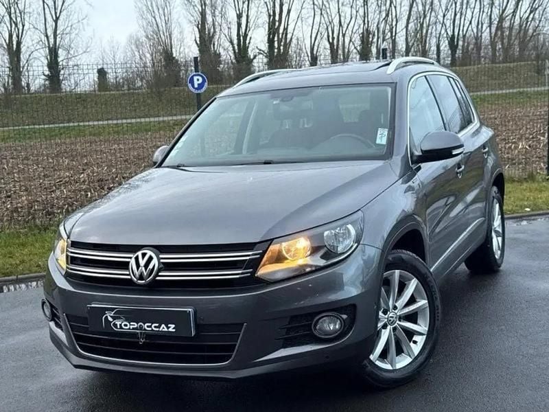 Gris Occasion 2015 VW Tiguan LOUNGE SUV | 9 490 € (Bon prix) - Image 1/4