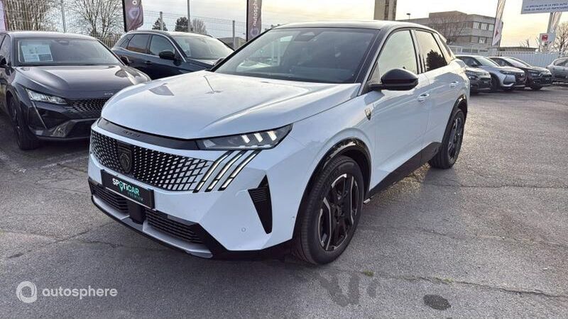 Blanc Utilisé 2025 Peugeot e-3008 GT SUV | 49 900 € - Image 1/4
