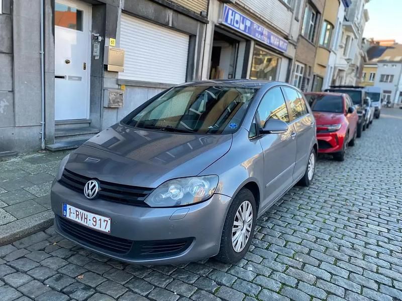 Occasion 2011 VW Golf Berline | 4 500 € (Prix juste) - Image 1/4