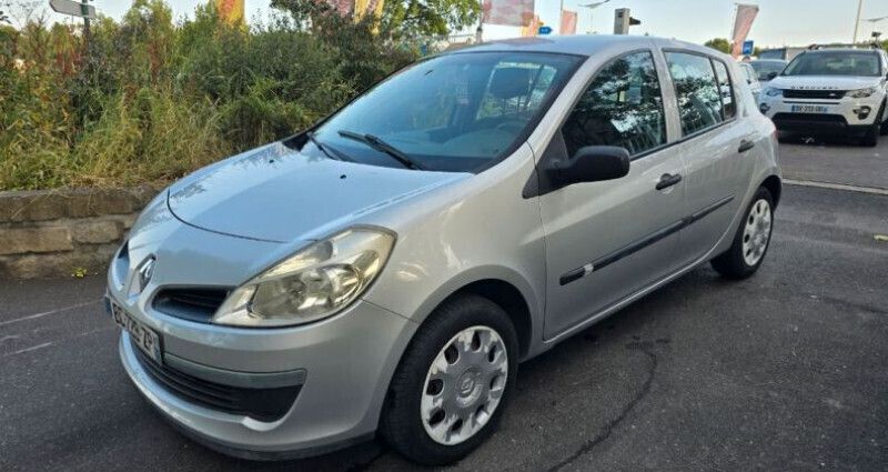 Utilisé 2008 Renault Clio III Citadine | 4 490 € (Prix juste) - Image 1/4