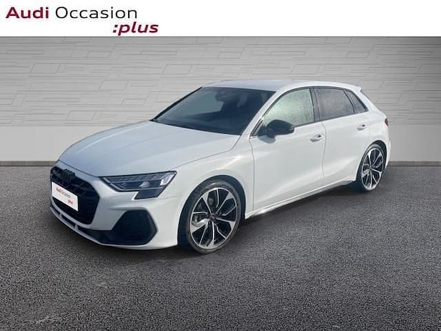 Blanc glacier métallisé Utilisé 2025 Audi A3 S-Line | 38 990 € - Image 1/4