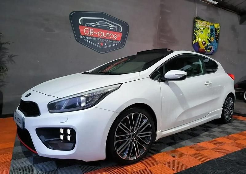 Blanc Occasion 2013 Kia Ceed GT GT Coupé | 9 500 € - Image 1/4
