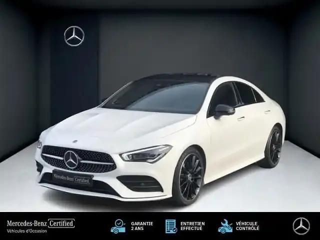 Blanc Utilisé 2023 Mercedes CLA220 AMG line Berline | 39 990 € (Prix juste) - Image 1/4