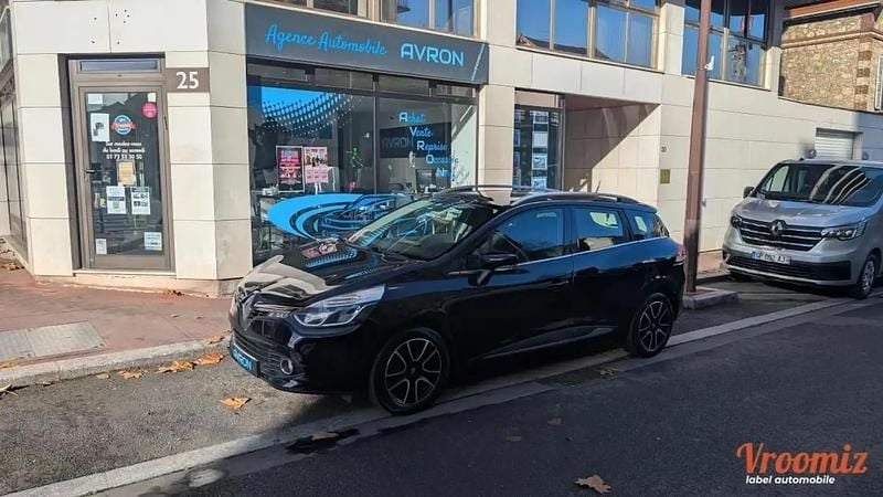 Noir Occasion 2016 Renault Clio GrandTour Intens Break | 8 990 € (Prix juste) - Image 1/4