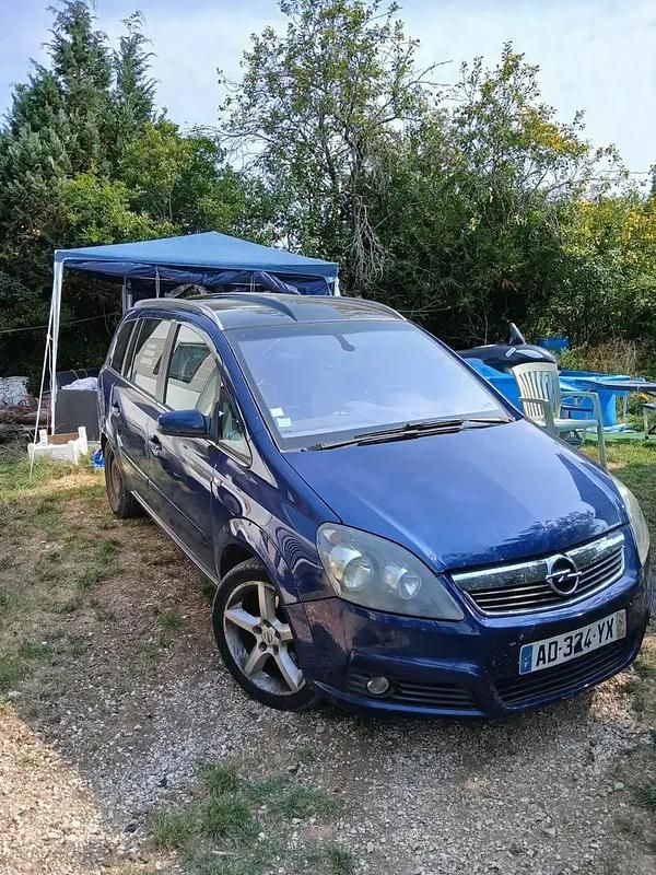 Utilisé 2006 Opel Zafira Cosmo Monospace | 2 500 € - Image 1/2