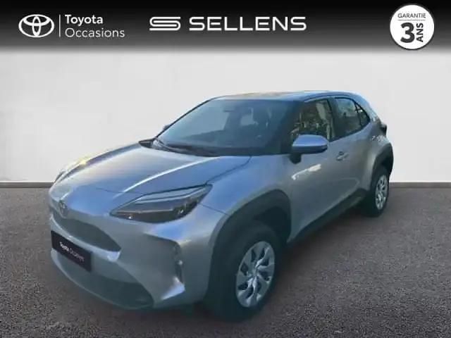 Gris minéral (m) Occasion 2025 Toyota Yaris Cross SUV | 25 900 € (Prix juste) - Image 1/4