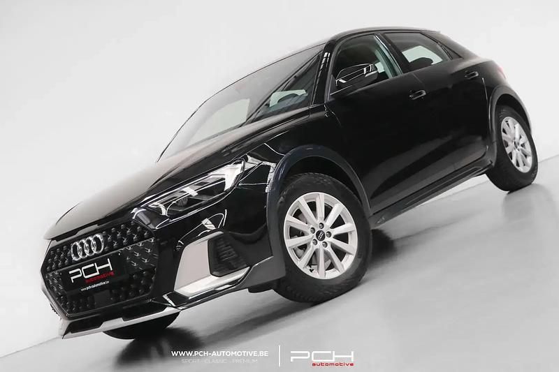 Noir Utilisé 2024 Audi A1 Sportback Citadine | 23 999 € (Prix juste) - Image 1/4