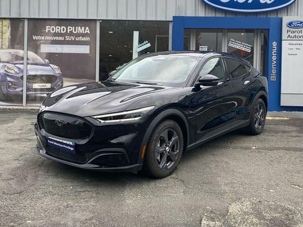 Noir Utilisé 2021 Ford Mustang Mach-E Standard Range SUV | 24 990 € (Bon prix) - Image 1/4