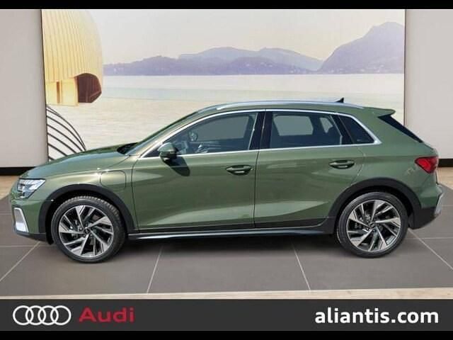 Occasion Audi A3 e-tron Design 204 ch (150 kW) 2025 Vert district métallisé Citadine