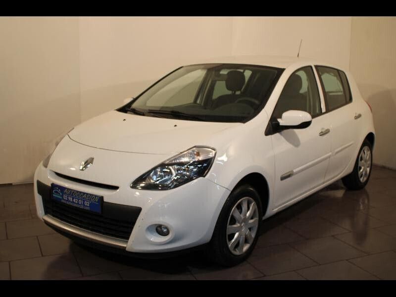 Bla Utilisé 2011 Renault Clio II Expression Citadine | 7 490 € (Prix cher) - Image 1/4