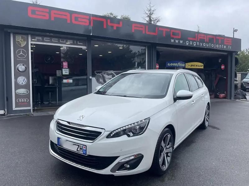 Blanc Utilisé 2016 Peugeot 308 Allure Break | 6 990 € (Super prix) - Image 1/4