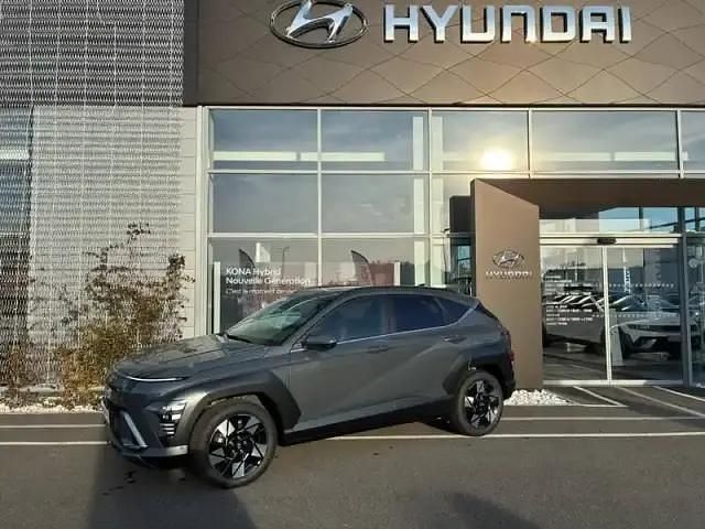 Ecotronic gray Nouvelle 2025 Hyundai Kona SUV | 34 990 € (Prix cher) - Image 1/4