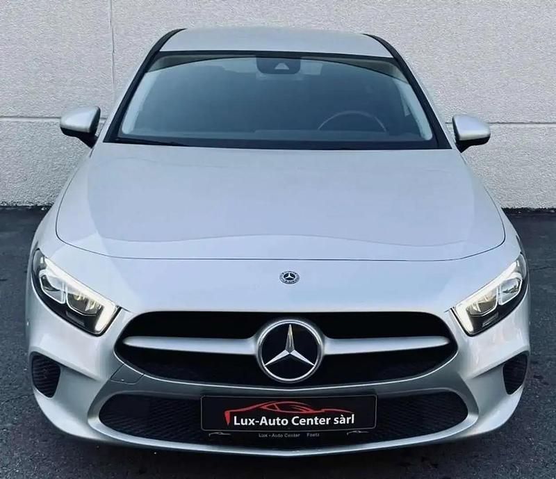 Argent Utilisé 2020 Mercedes A180 Business Berline | 19 900 € (Super prix) - Image 1/4