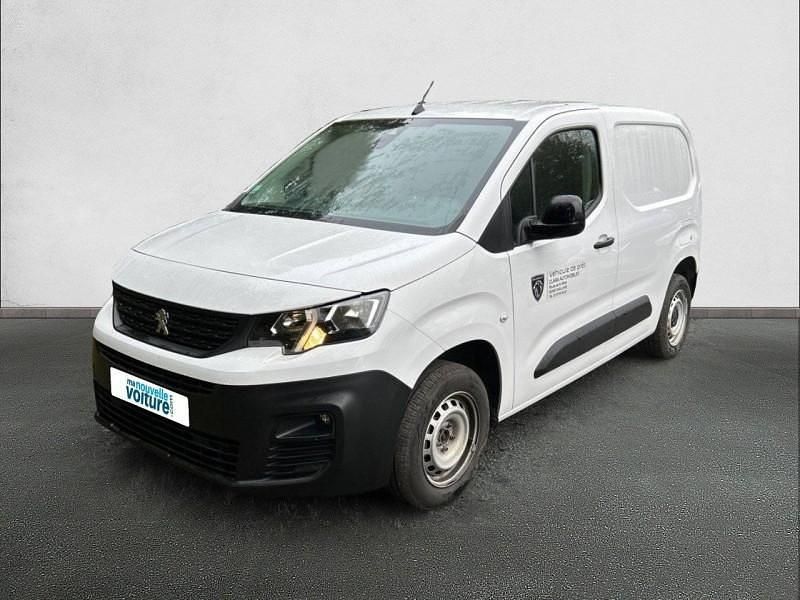 Blanc Utilisé 2023 Peugeot Partner S Monospace | 19 980 € - Image 1/4