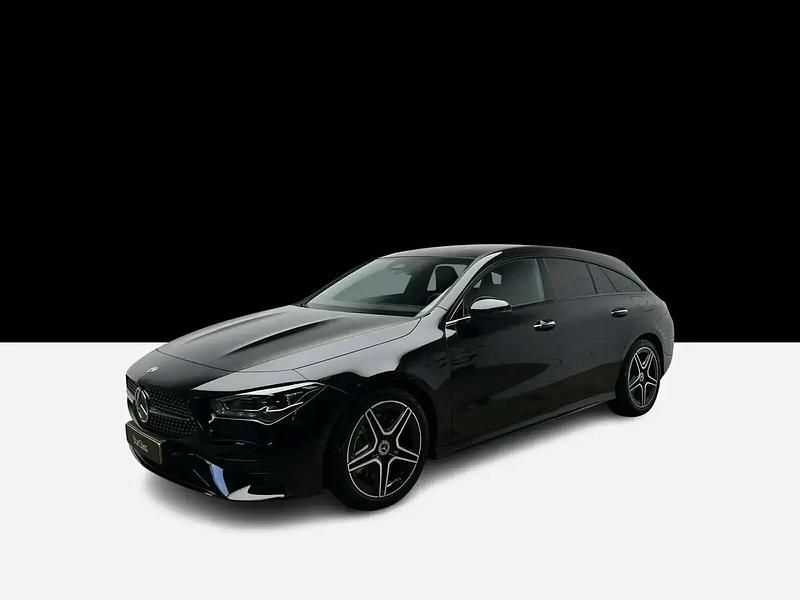 Noir Utilisé 2025 Mercedes CLA200 Shooting Brake AMG line Break | 48 707 € (Prix cher) - Image 1/4