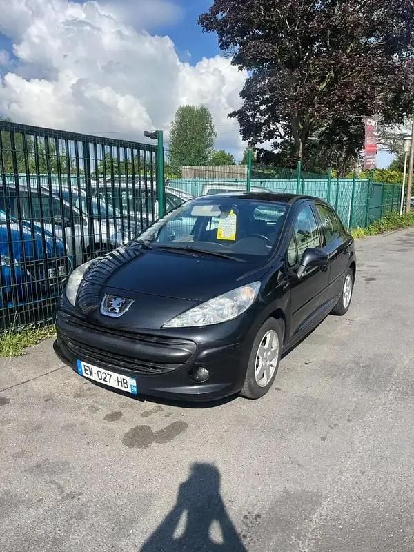 Noir Utilisé 2006 Peugeot 207 Berline | 3 500 € (Prix juste) - Image 1/4