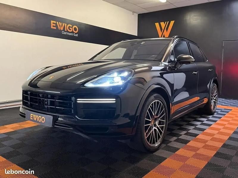 Noir Occasion 2018 Porsche Cayenne Turbo Sport SUV | 56 990 € (Super prix) - Image 1/4