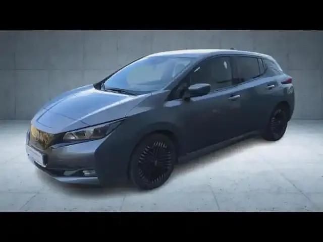 Gris foudre Occasion 2022 Nissan Leaf N-Connecta Citadine | 15 900 € (Prix juste) - Image 1/4