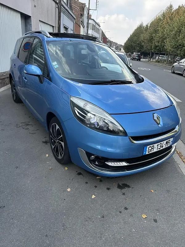 Utilisé 2013 Renault Scénic III Initiale Monospace | 5 600 € - Image 1/4
