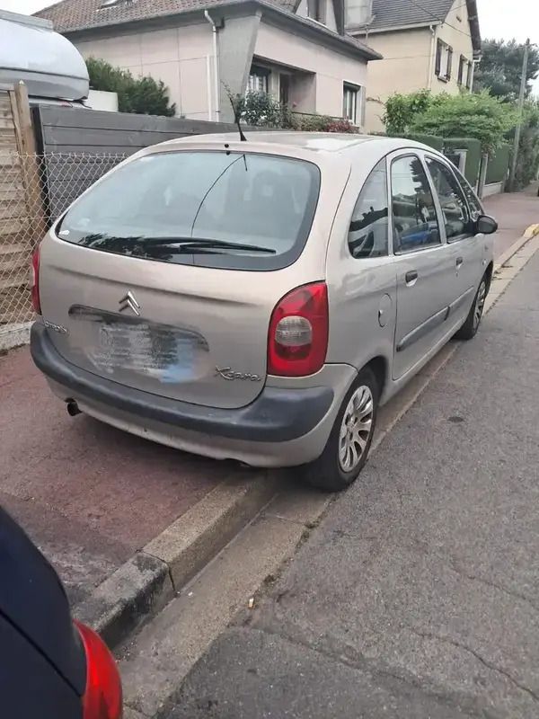 Utilisé 2003 Citroën Xsara Picasso Monospace | 1 000 € - Image 1/4