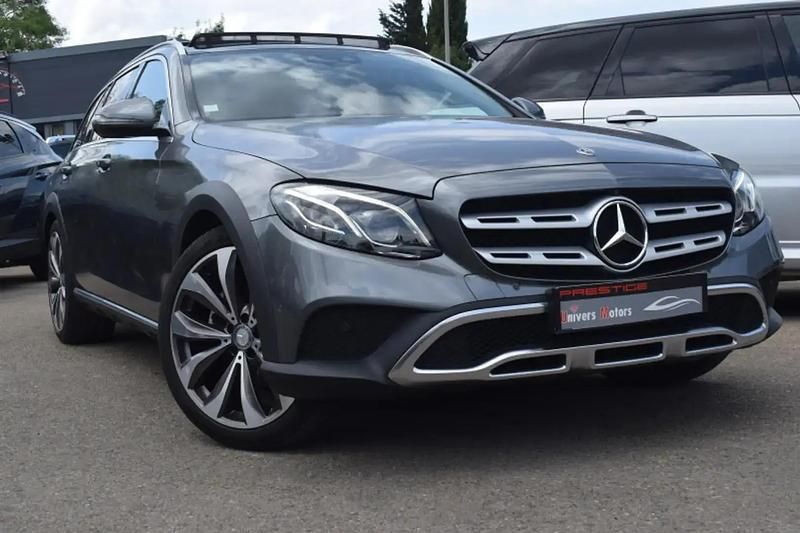 Gris Utilisé 2017 Mercedes E220 Break | 27 900 € (Prix juste) - Image 1/4