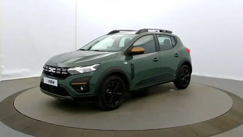 Gris Utilisé 2024 Dacia Sandero Extreme Citadine | 15 990 € (Prix juste) - Image 1/4