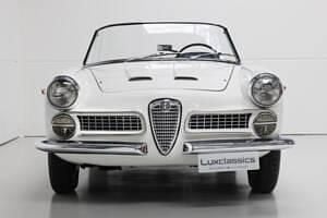 Occasion Alfa Romeo 2000 115 ch (84 kW) 1960 Blanc Cabriolet