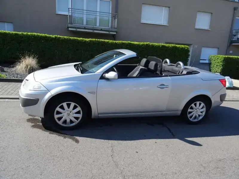 Gris Utilisé 2008 Renault Mégane Cabriolet Cabriolet | 7 900 € - Image 1/4