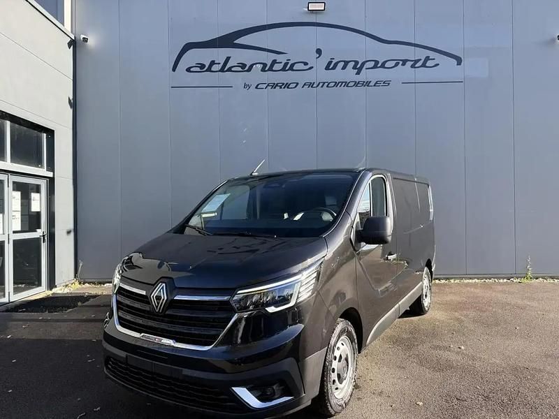 Noir Nouvelle 2025 Renault Trafic R.S. Van | 30 990 € (Prix juste) - Image 1/4
