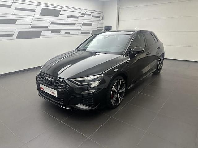 Noir mythe métallisé Occasion 2024 Audi A3 Sportback e-tron Competition Citadine | 37 990 € (Prix assez cher) - Image 1/4
