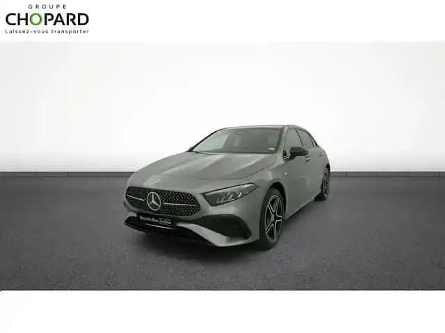 Mountaingrau met. Occasion 2025 Mercedes A250 Berline | 37 990 € (Prix juste) - Image 1/4