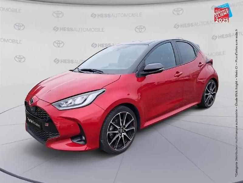 Noir Utilisé 2022 Toyota Yaris Hybrid Sport Berline | 21 999 € (Prix cher) - Image 1/4