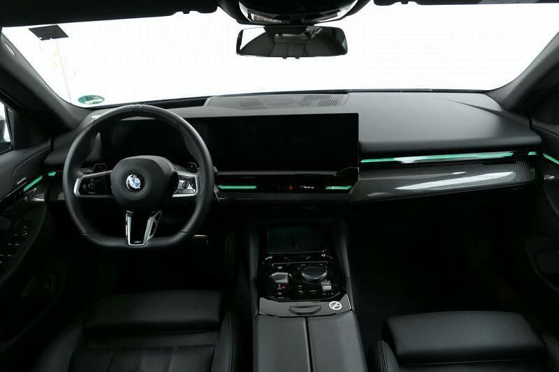 Image 3/4