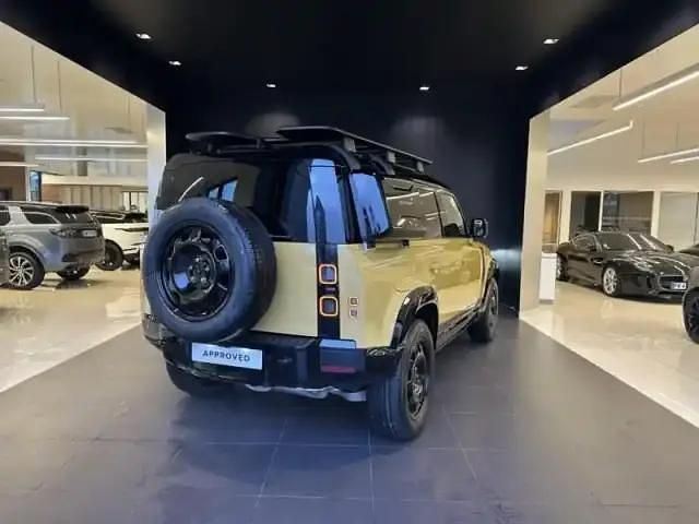 Nouvelle Land Rover Defender 2025 Jaune SUV