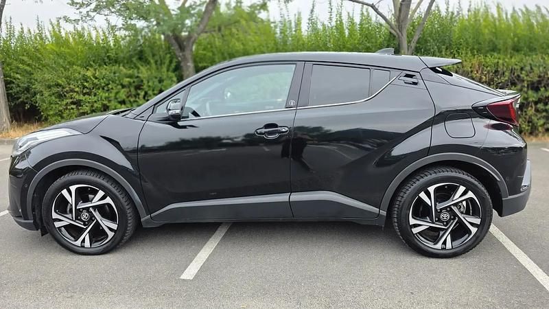 Noir Utilisé 2022 Toyota C-HR Team SUV | 23 500 € - Image 1/4