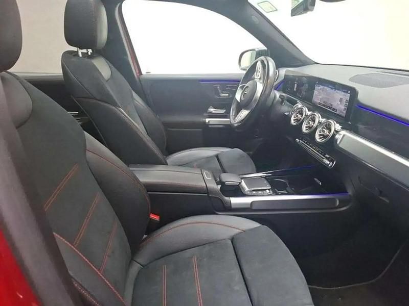 Rouge Occasion 2021 Mercedes GLB200 AMG line SUV | 23 999 € - Image 1/4