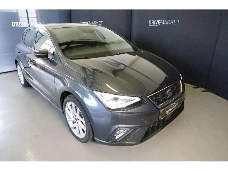 Gris Nouvelle 2025 Seat Ibiza FR Berline | 25 117 € (Prix juste) - Image 1/4