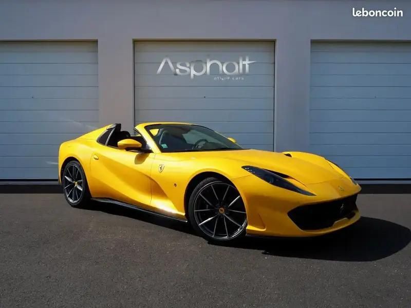 Jaune Utilisé 2020 Ferrari 812 Cabriolet | 459 990 € - Image 1/4