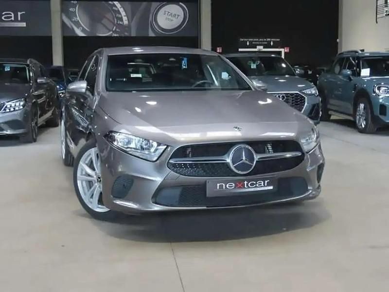 Occasion Mercedes A180 116 ch (85 kW) 2018 Gris Berline