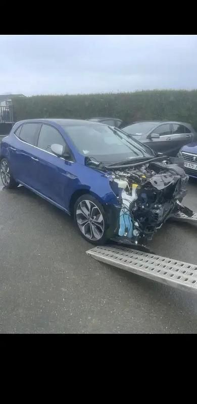 Utilisé 2020 Renault Mégane IV Business Berline | 10 000 € - Image 1/4