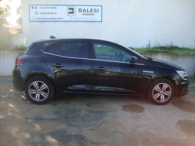 Noir Utilisé 2022 Renault Mégane IV Intens Berline | 19 500 € (Prix juste) - Image 1/4