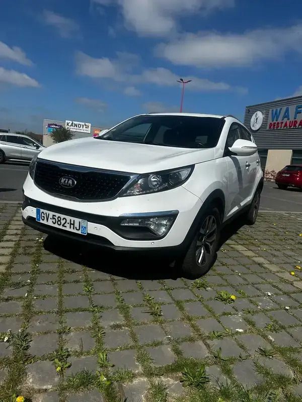 Utilisé 2014 Kia Sportage Style SUV | 11 990 € (Prix juste) - Image 1/4