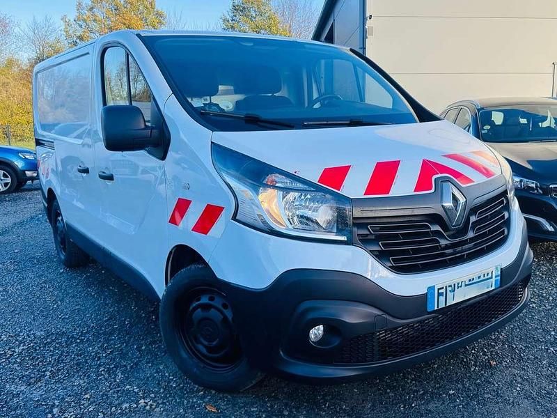 Occasion Renault Trafic 95 ch (69 kW) 2017 Blanc Monospace