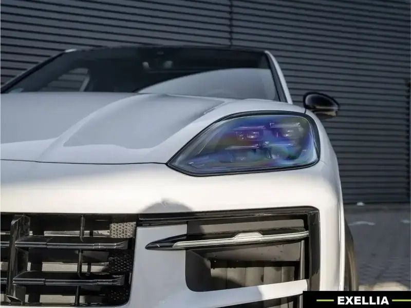 Blanc Utilisé 2024 Porsche Cayenne SUV | 145 990 € - Image 1/4