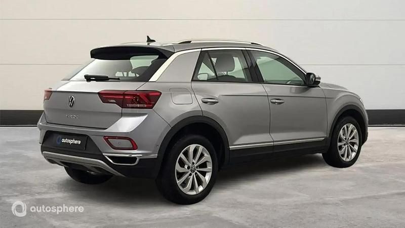 Gris Utilisé 2023 VW T-Roc Style SUV | 30 299 € (Prix juste) - Image 1/4