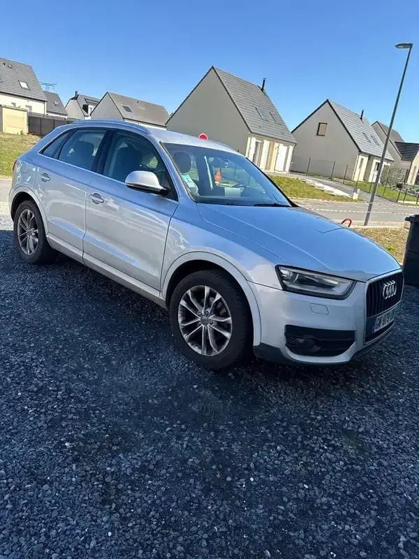 Utilisé 2012 Audi Q3 Ambiente SUV | 10 400 € (Bon prix) - Image 1/4