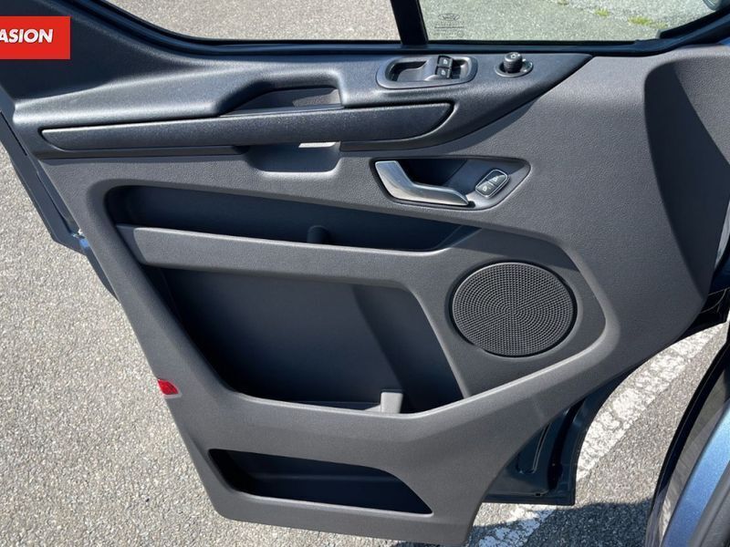 Occasion Ford Transit Nugget 150 ch (110 kW) 2023 Bleu Van