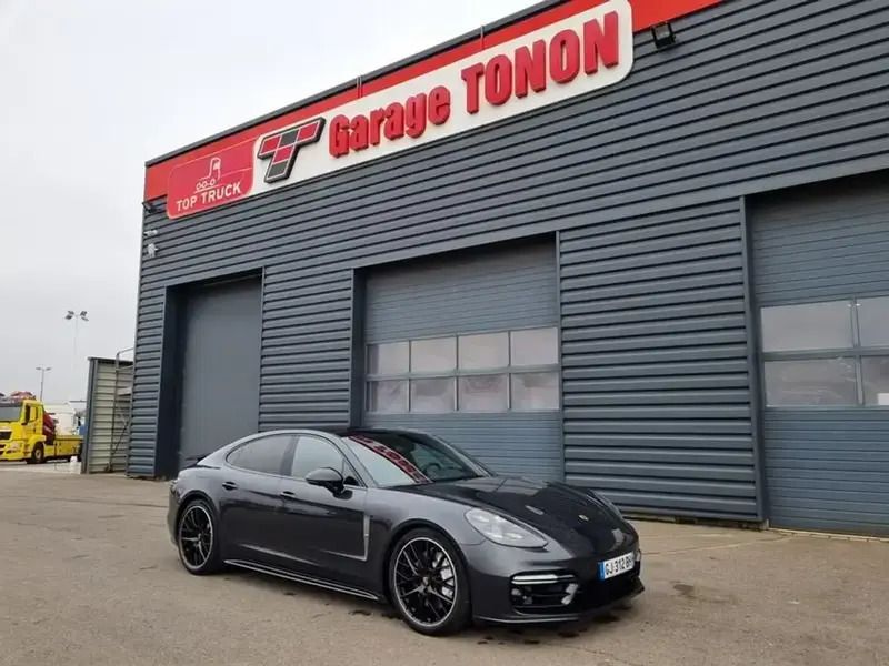 Gris Utilisé 2022 Porsche Panamera Platinum Edition Berline | 100 000 € - Image 1/4