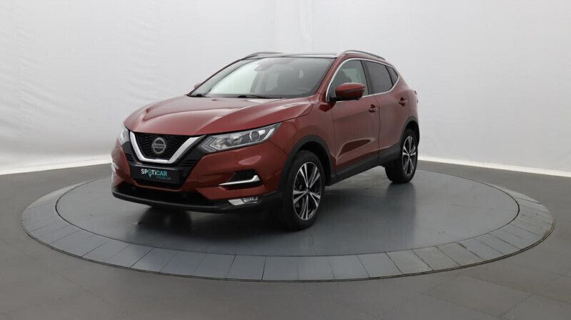 Rouge Utilisé 2021 Nissan Qashqai N-Connecta SUV | 18 950 € (Prix juste) - Image 1/4